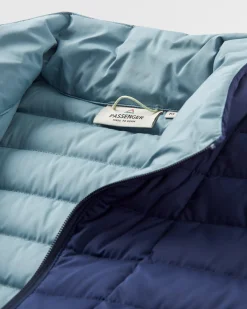 Insulated|Passenger Ashland Down Recycled Vest - Rich Navy/Pear Green RichNavy/PearGreen