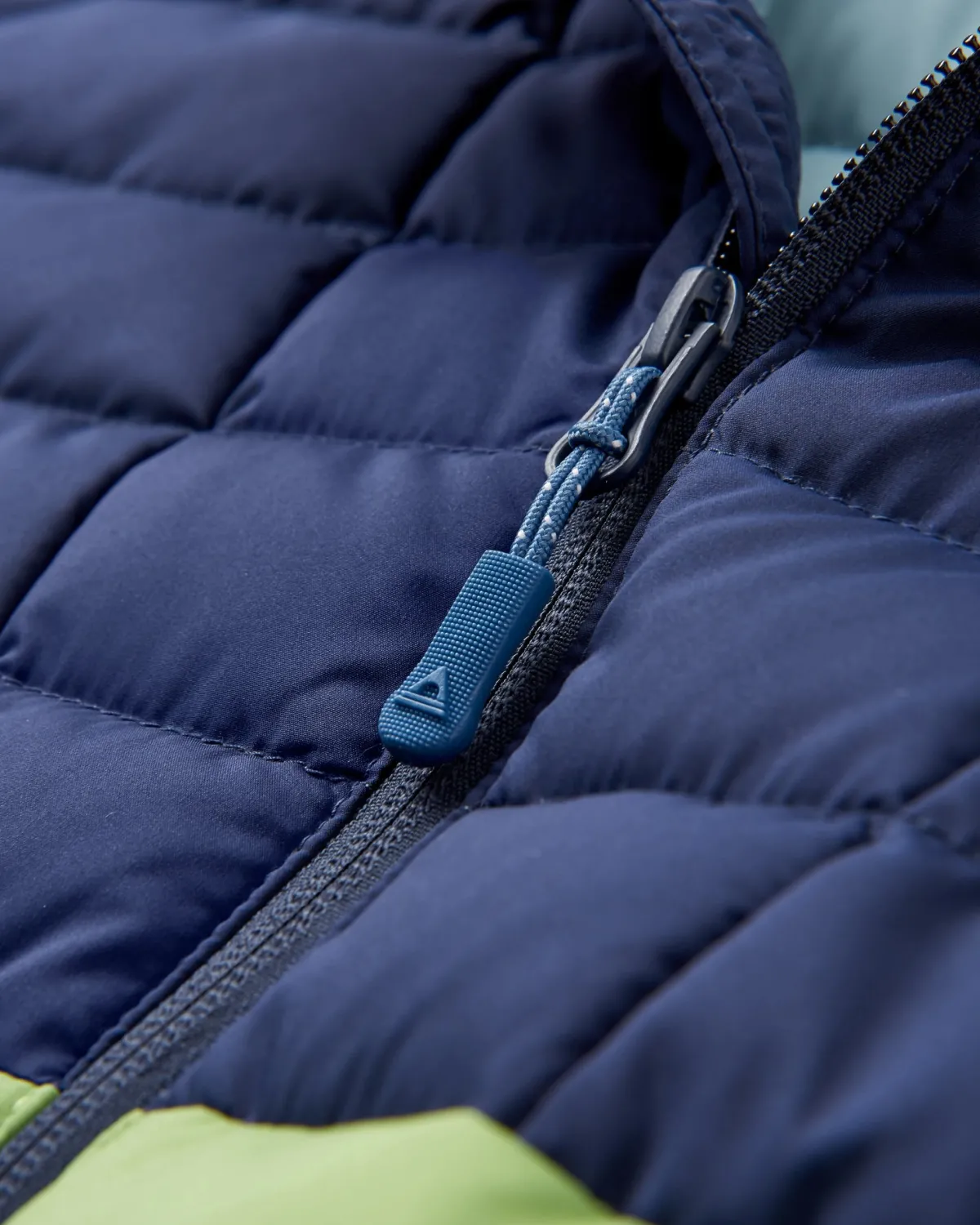 Insulated|Passenger Ashland Down Recycled Vest - Rich Navy/Pear Green RichNavy/PearGreen