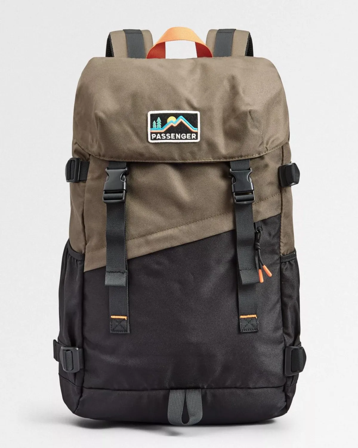 Backpacks & Bags|Backpacks|Passenger Boondocker Recycled 26L Backpack - Black/Khaki Green Black/KhakiGreen