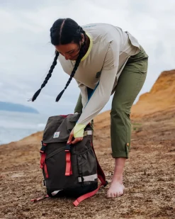 Backpacks & Bags|Backpacks|Passenger Boondocker Recycled 26L Backpack - Khaki Green KhakiGreen