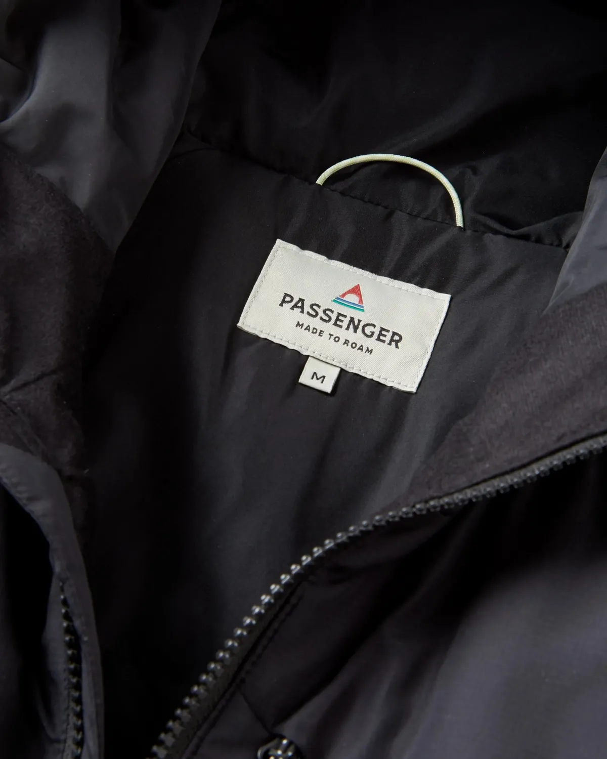 Jackets|Insulated|Passenger Daybreak Lightweight Men's Recycled Thermore Insulated Jacket - Black
