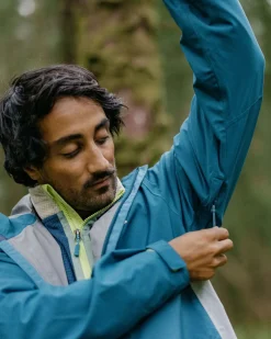 Jackets|Outdoor Active|Passenger Downpour Recycled Waterproof Jacket - Tidal Blue/Blue Steel TidalBlue/BlueSteel