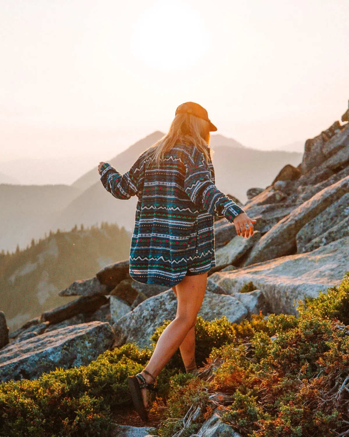 Fleece|Shirts|Passenger East Recycled Polar Fleece Long Sleeve Shirt - Mountain Geo Tidal Blue MountainGeoTidalBlue
