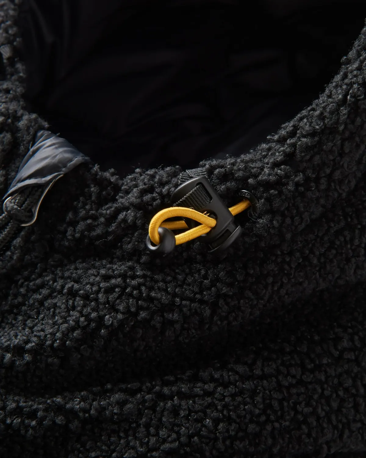 Jackets|Parkas & Coats|Passenger Elowen Hooded Recycled Insulated Jacket - Black