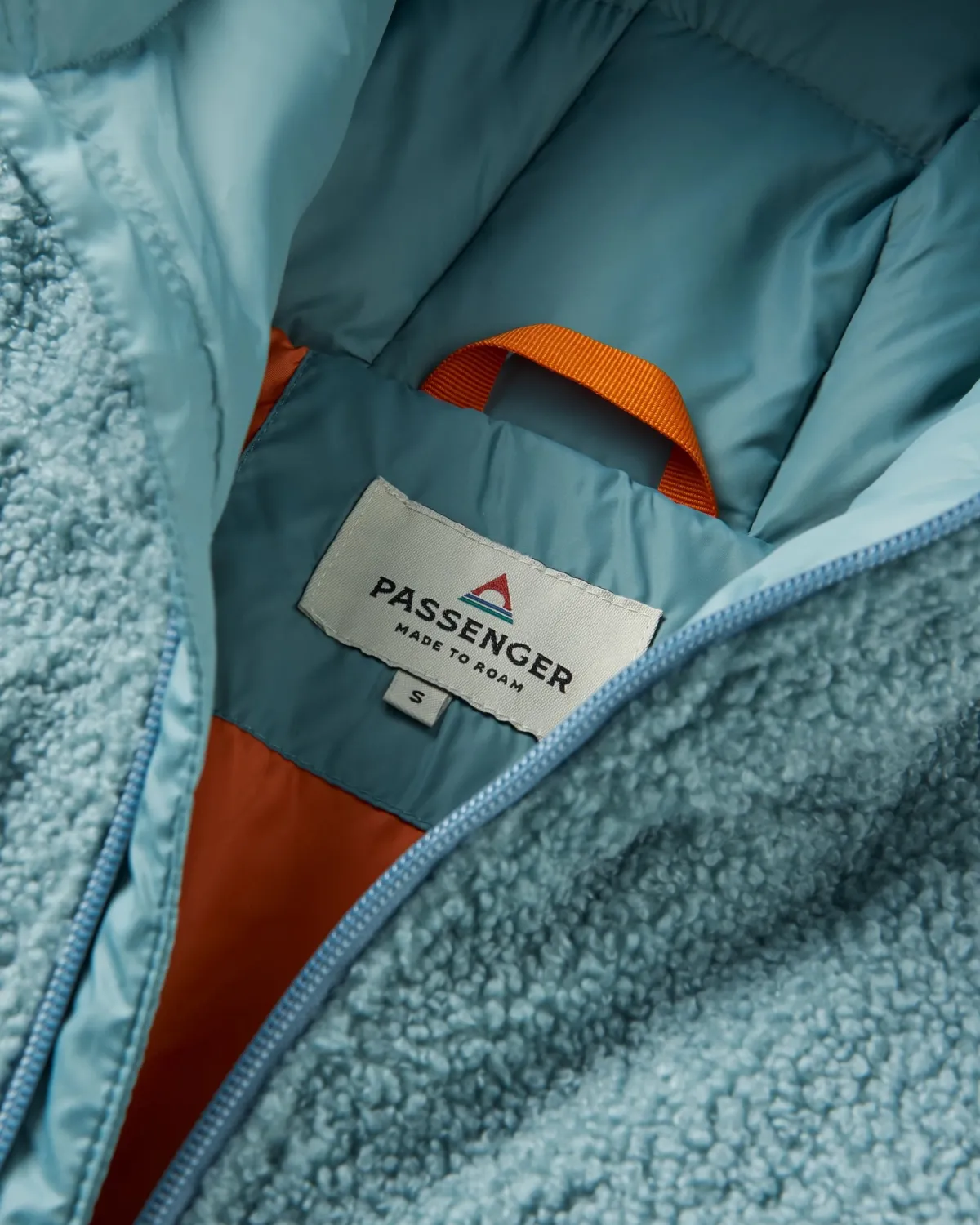 Jackets|Parkas & Coats|Passenger Elowen Hooded Recycled Insulated Jacket - Arctic