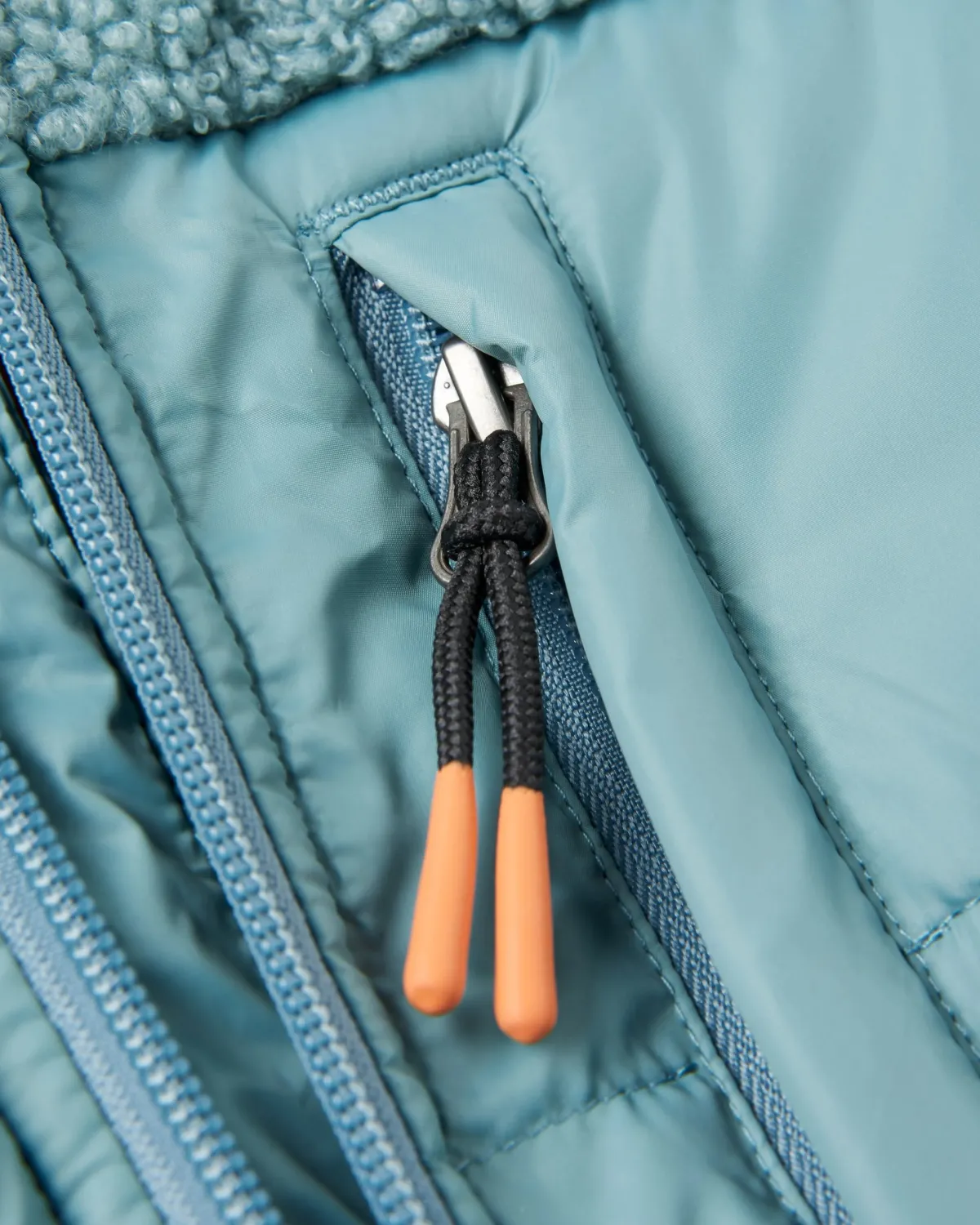 Jackets|Parkas & Coats|Passenger Elowen Hooded Recycled Insulated Jacket - Arctic