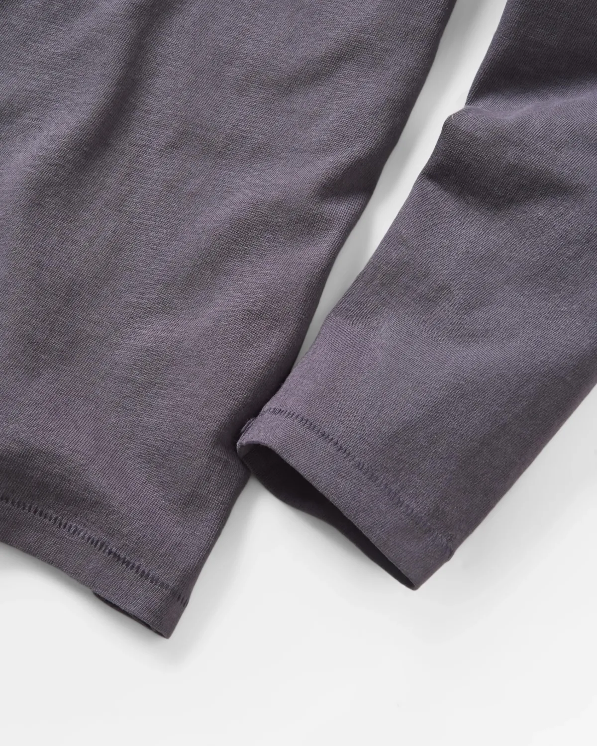 T-Shirts & Tank Tops|Passenger Escapism Recycled Long Sleeve T-Shirt - Faded Black FadedBlack