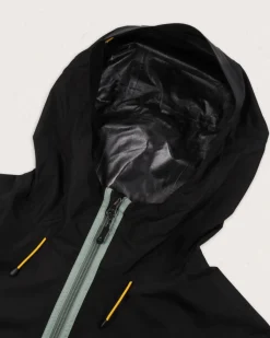 Jackets|Passenger Flow Half Zip Recycled Water Resistant Jacket - True Black/Pistachio TrueBlack/Pistachio