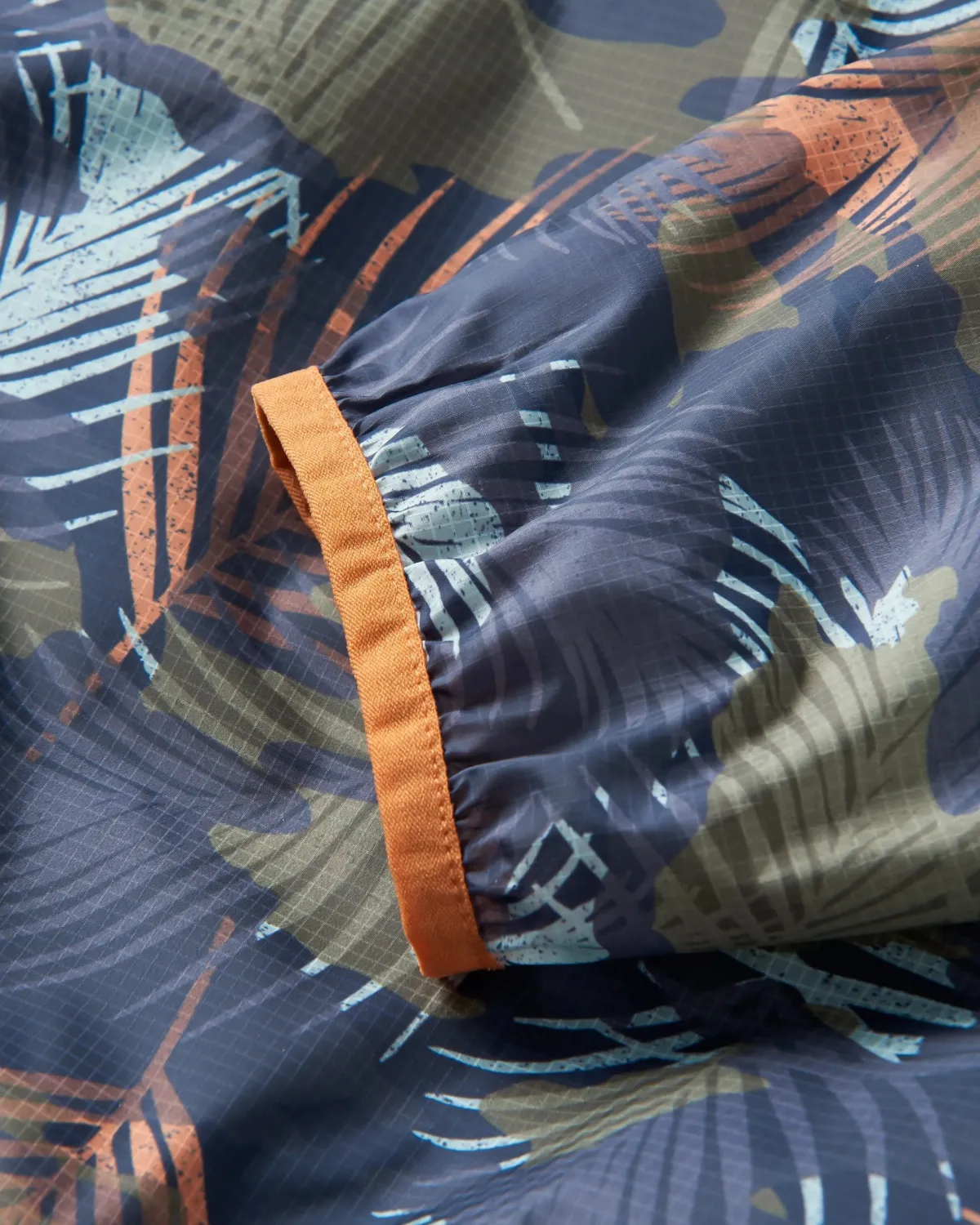 Tops|Outdoor Active|Passenger Gusto Recycled Windshell Pullover - Palm Camo Apricot PalmCamoApricot