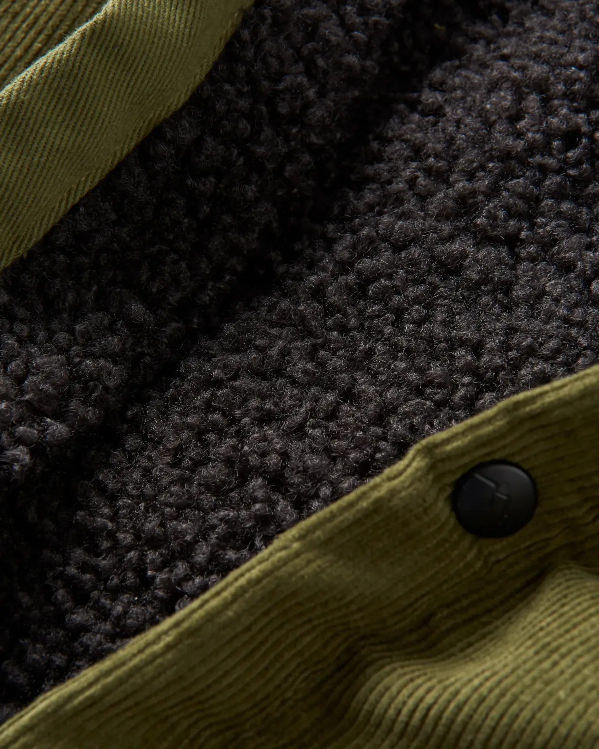Shirts|Overshirts|Passenger Kodiak 2.0 Sherpa Lined Cord Shirt Jacket - Khaki Green KhakiGreen