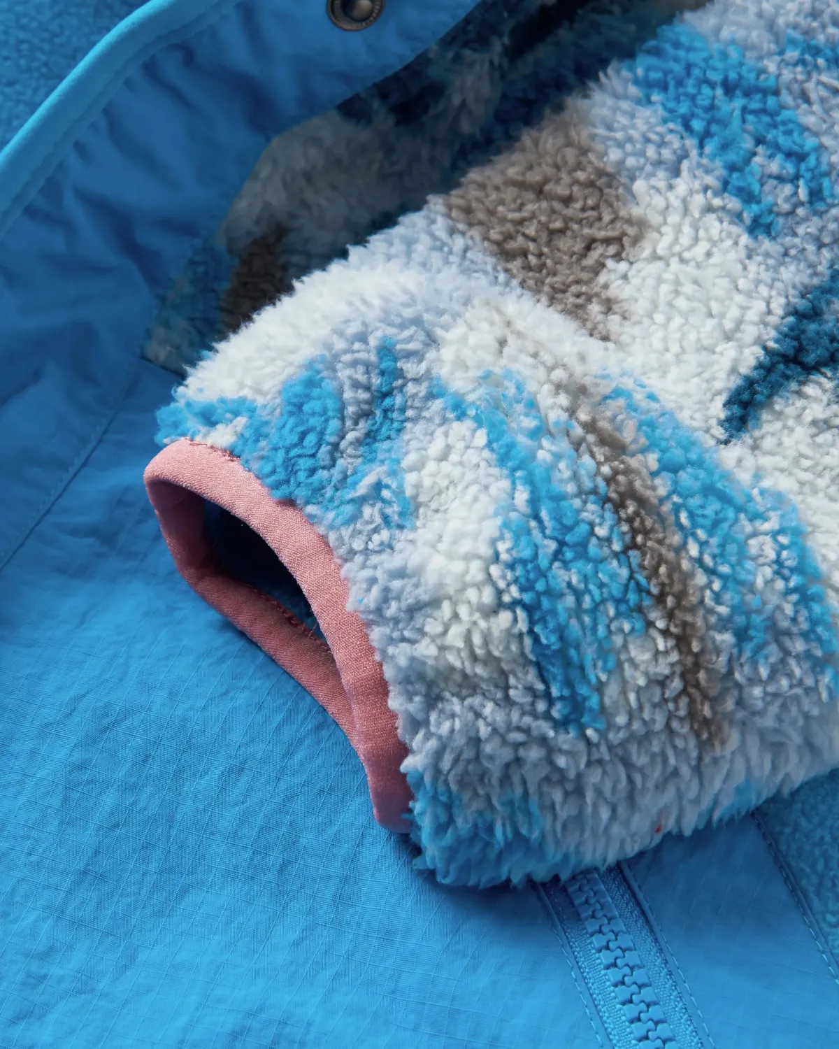 Fleece|Fleece|Passenger Navegado Recycled Soft-Touch Sherpa Fleece - Abstract Mountain Blue Fog AbstractMountainBlueFog