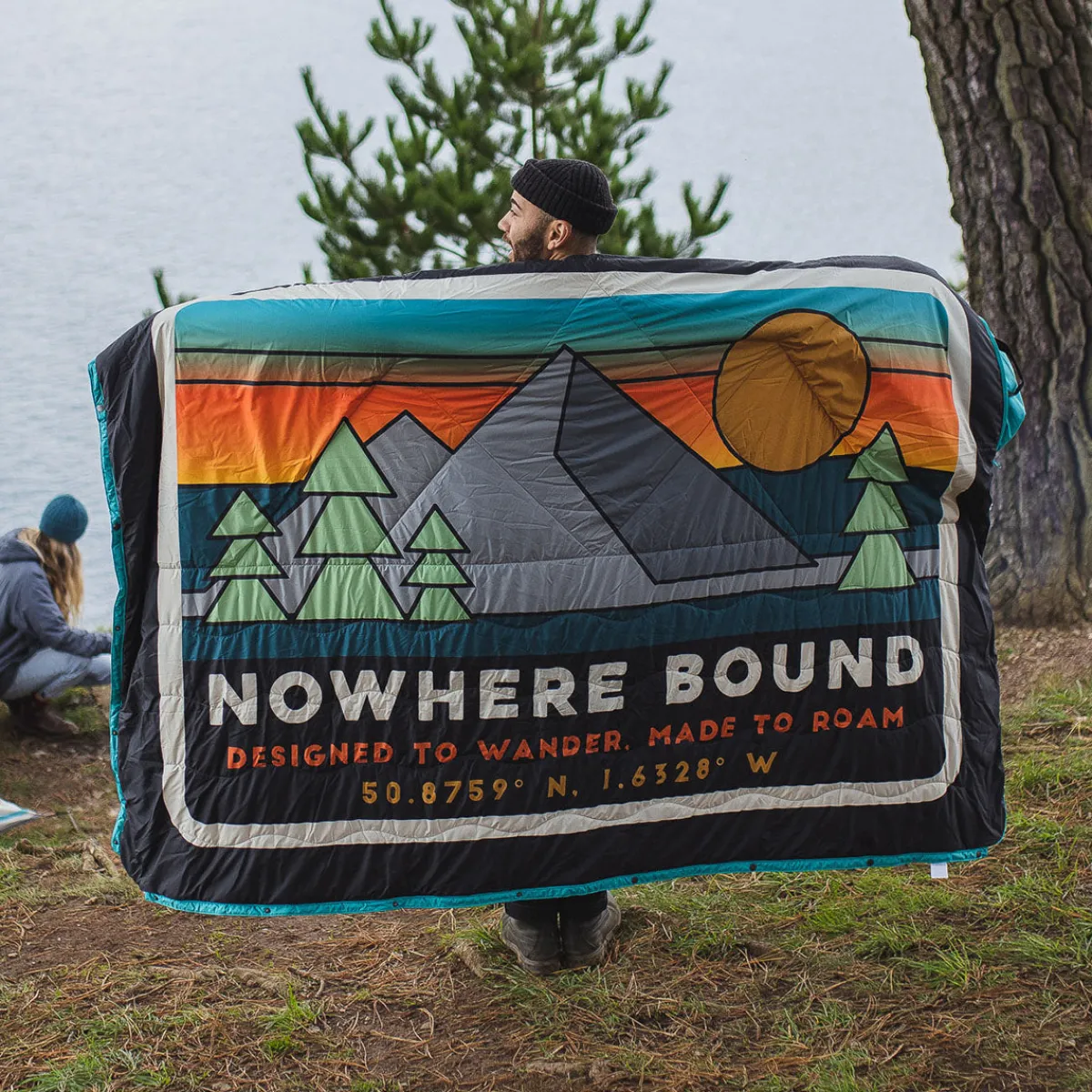 Blankets|Blankets|Passenger Nomadic Recycled Sherpa Blanket - Black 'Nowhere Bound' Print Black'NowhereBound'Print