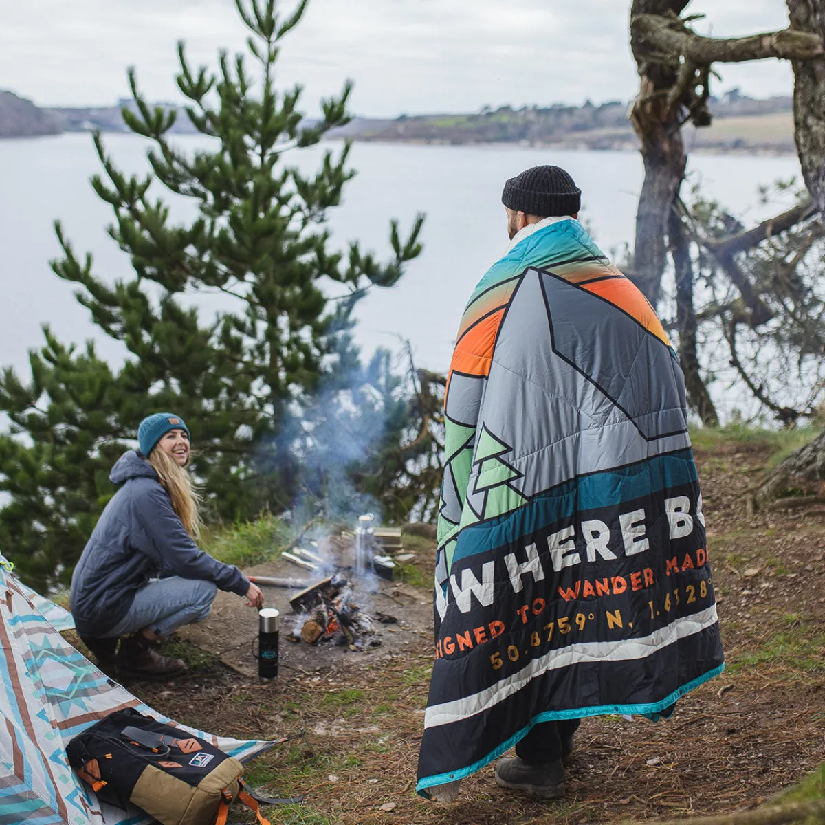 Blankets|Blankets|Passenger Nomadic Recycled Sherpa Blanket - Black 'Nowhere Bound' Print Black'NowhereBound'Print