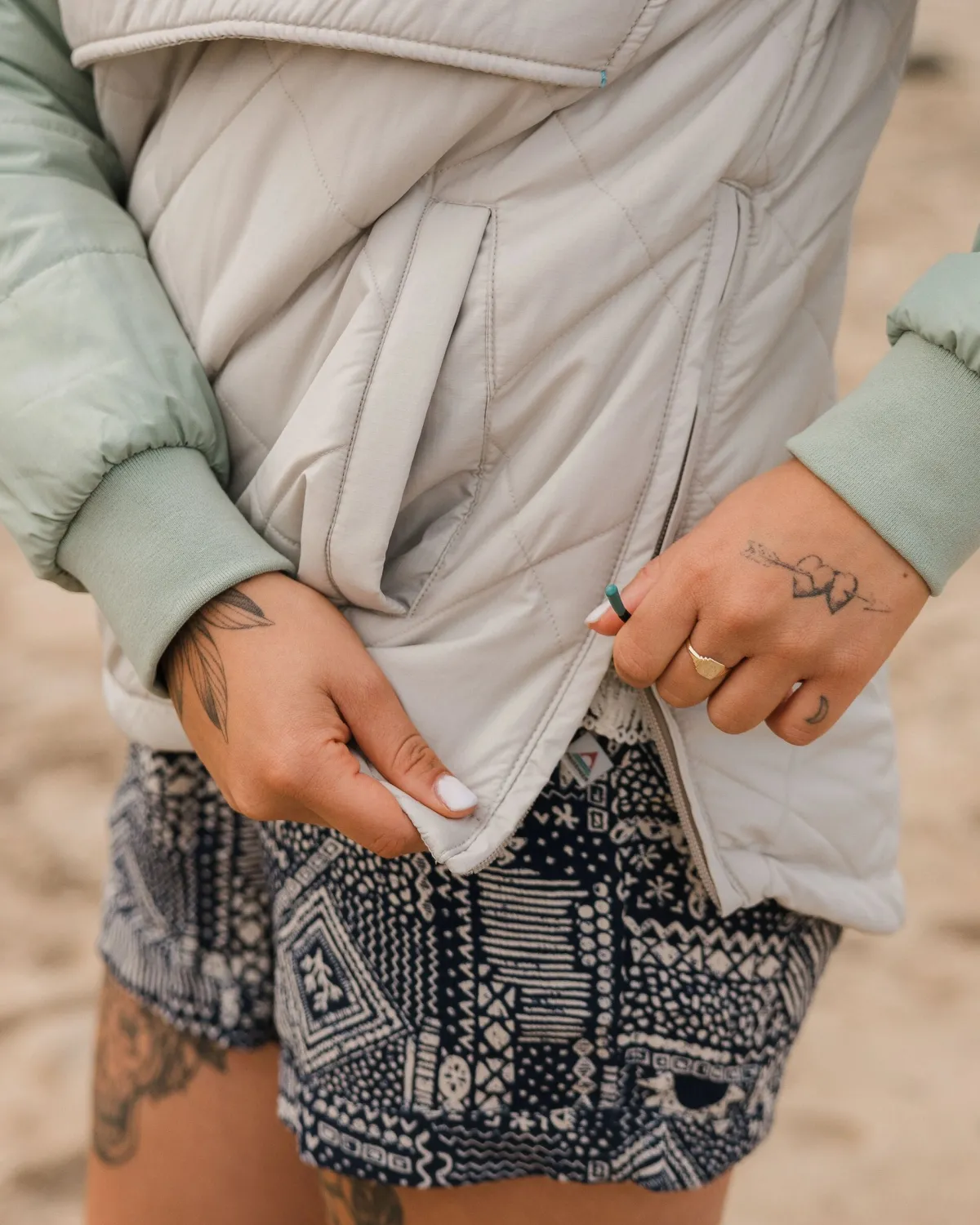 Jackets|Insulated|Passenger Ocean Recycled Insulated Half Zip Jacket - Pebble Gray PebbleGray
