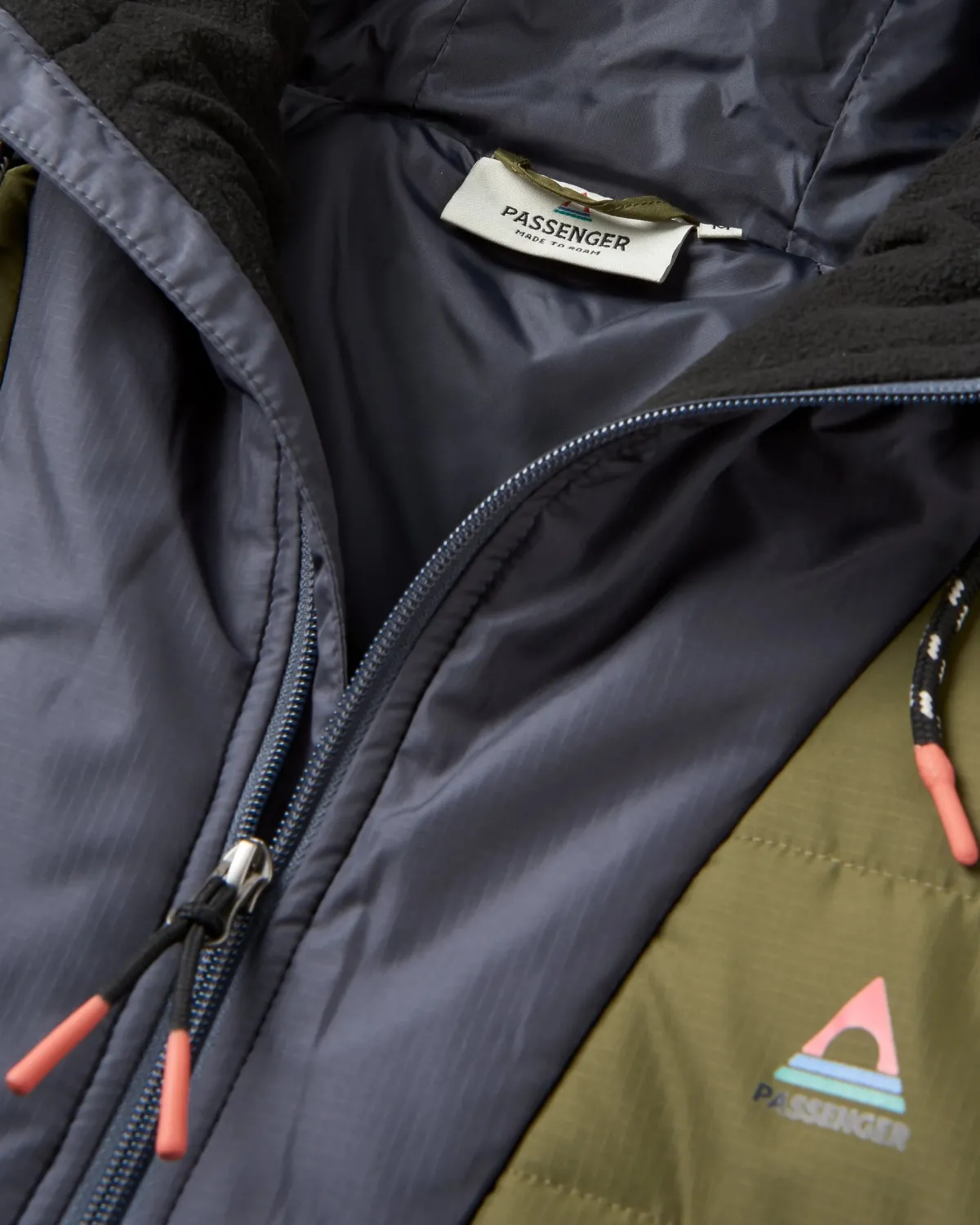 Jackets|Insulated|Passenger Oceanic Recycled Insulated Half Zip Jacket - Black/Khaki Green Black/KhakiGreen