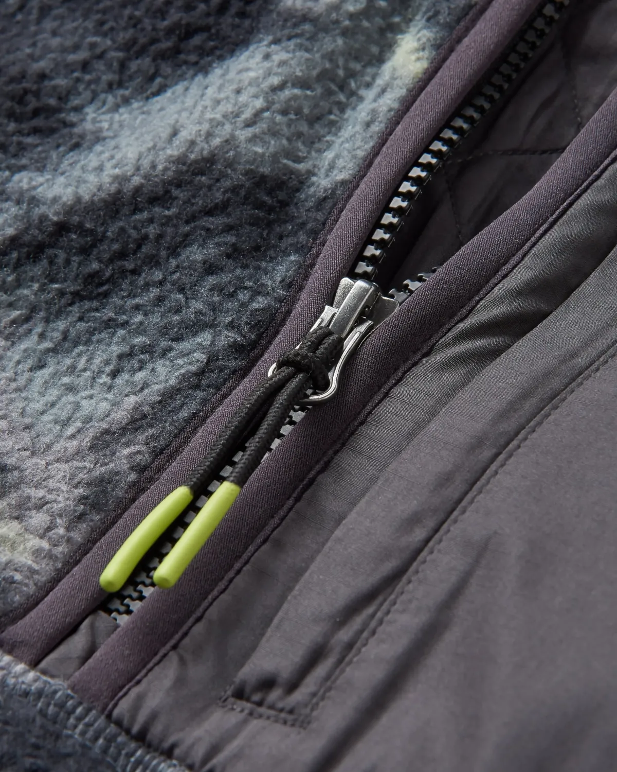 Fleece|Fleece|Passenger Offgrid 2.0 Half Zip Recycled Sherpa Fleece - Abstract Mountain Charcoal AbstractMountainCharcoal