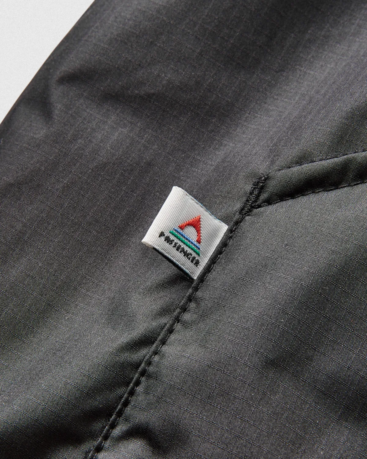 Changing Robes & Surf Ponchos|Changing Robes & Surf Ponchos|Passenger Roaming Recycled Sherpa Lined Changing Robe - Black/ Khaki Green Black/KhakiGreen