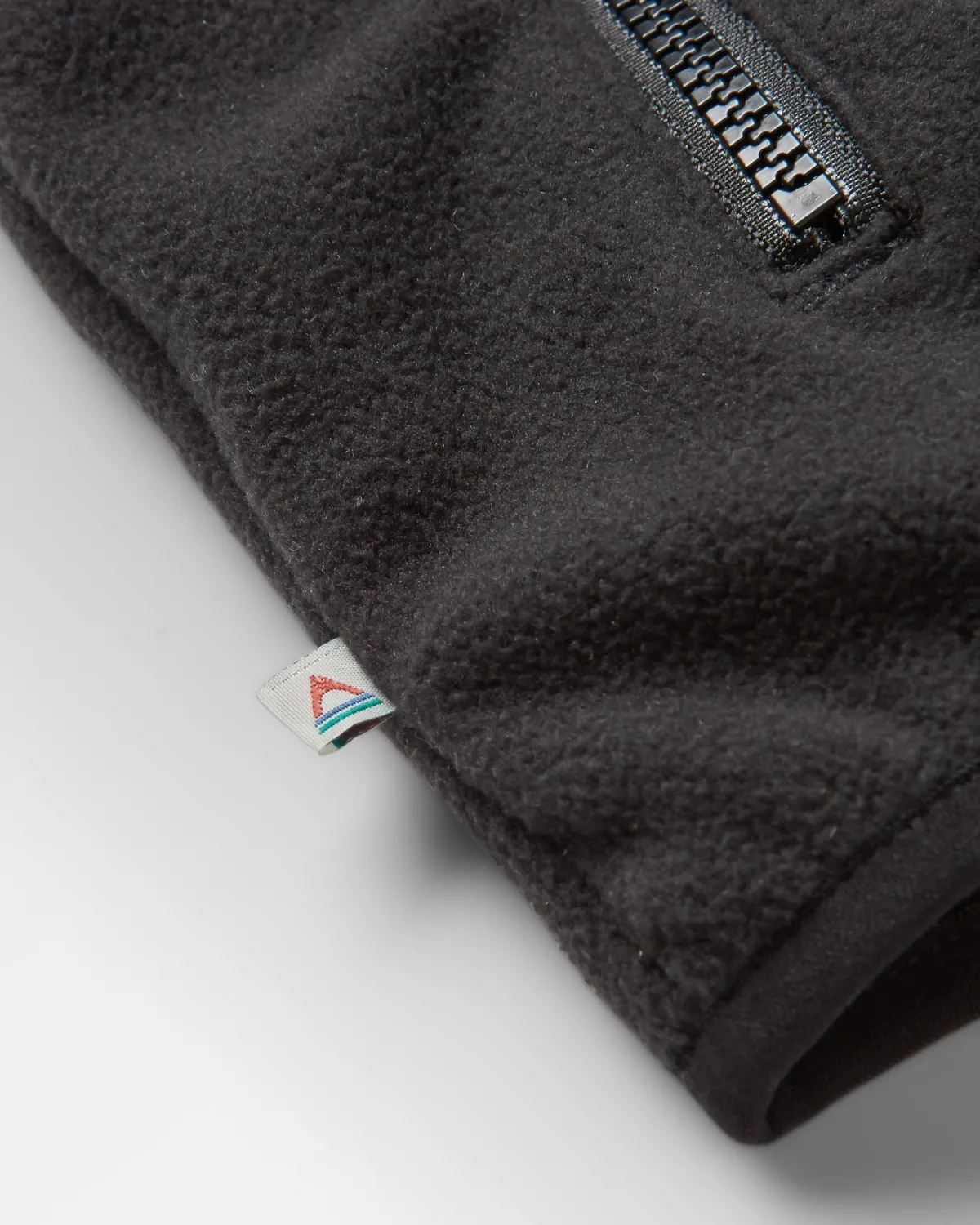 Fleece|Fleece|Passenger Set Off Recycled Polar Quarter Zip Fleece - Mountain Geo Charcoal MountainGeoCharcoal
