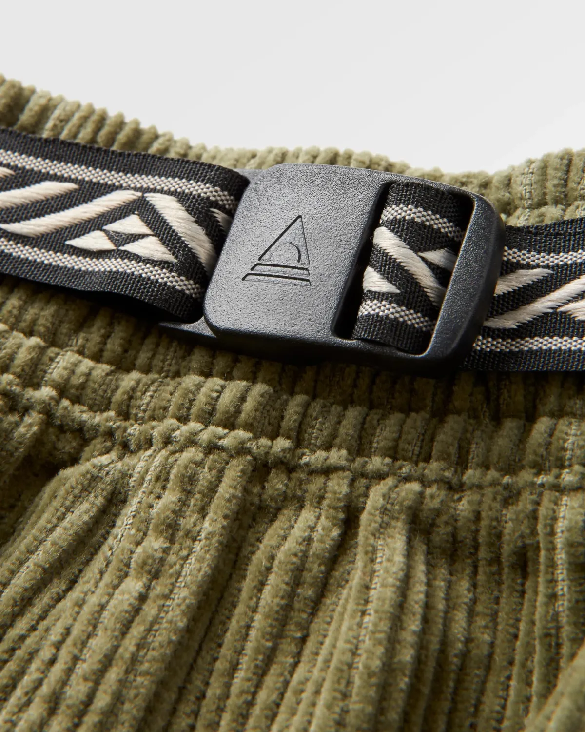 Shorts|Shorts|Passenger Topanga Cord Short - Khaki Green KhakiGreen