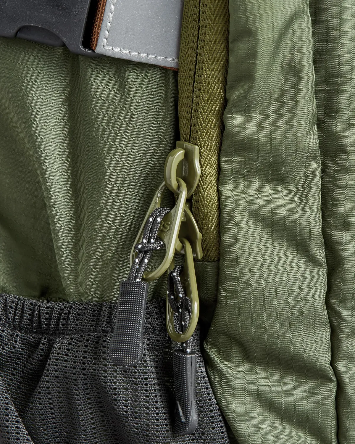 Backpacks & Bags|Backpacks|Passenger Track Recycled 20L Backpack - Fir Tree FirTree