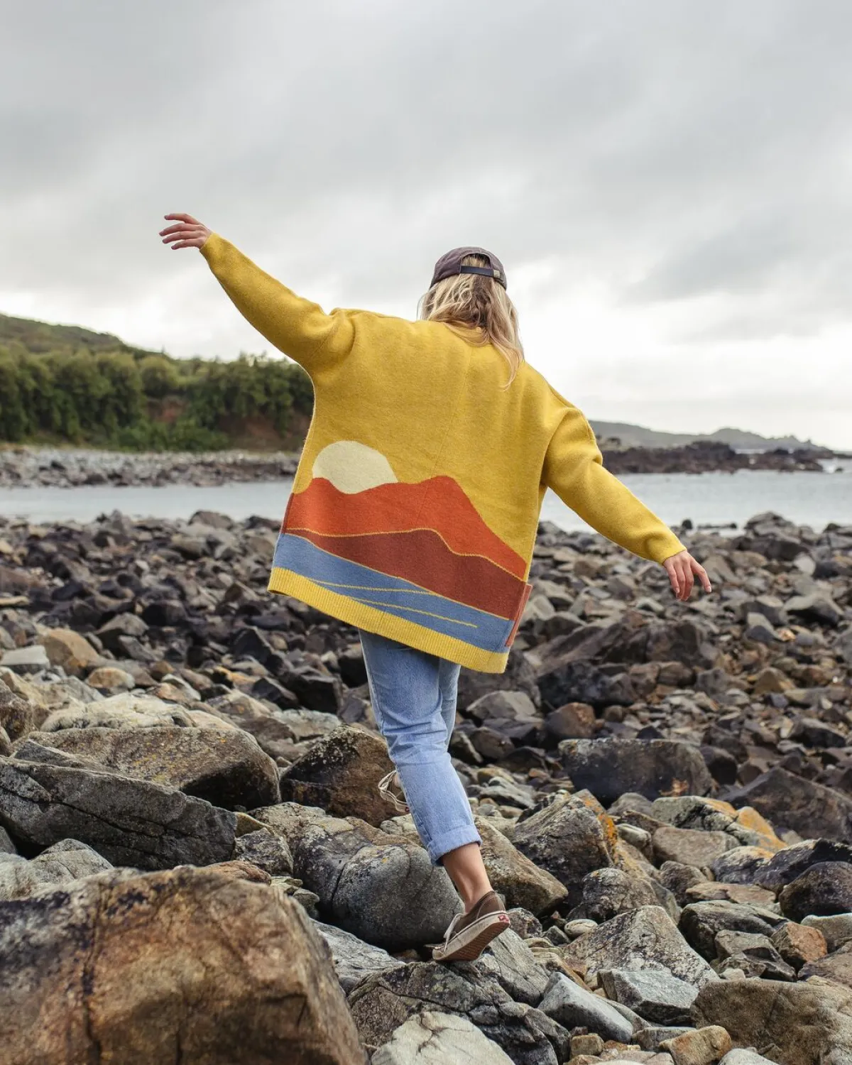 Knitwear|Sweaters|Passenger Vista Recycled Knitted Sweater - Amber Gold AmberGold