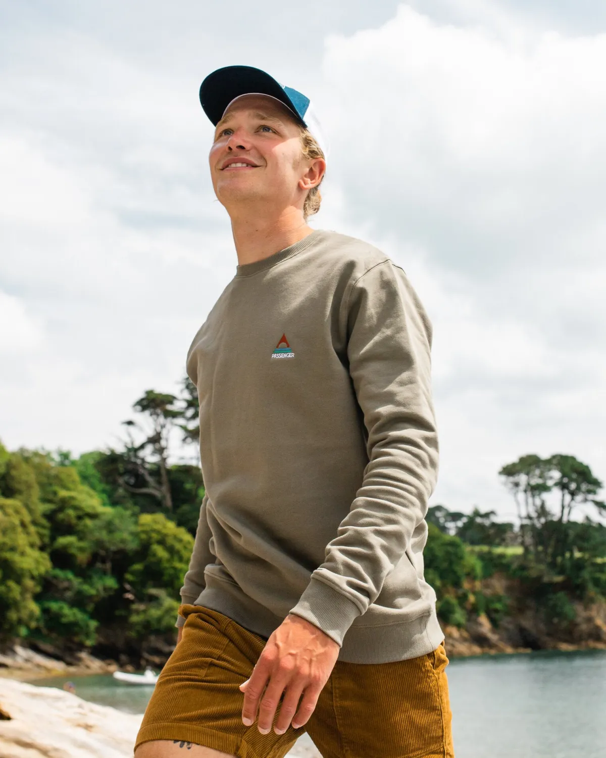 Sweatshirts|Hoodies & Sweatshirts|Passenger Vita Organic Cotton Sweatshirt - Dusty Olive DustyOlive