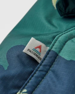 Changing Robes & Surf Ponchos|Changing Robes & Surf Ponchos|Passenger Waves Recycled Sherpa Lined Changing Robe - Alpine Camo Rain Forest AlpineCamoRainForest