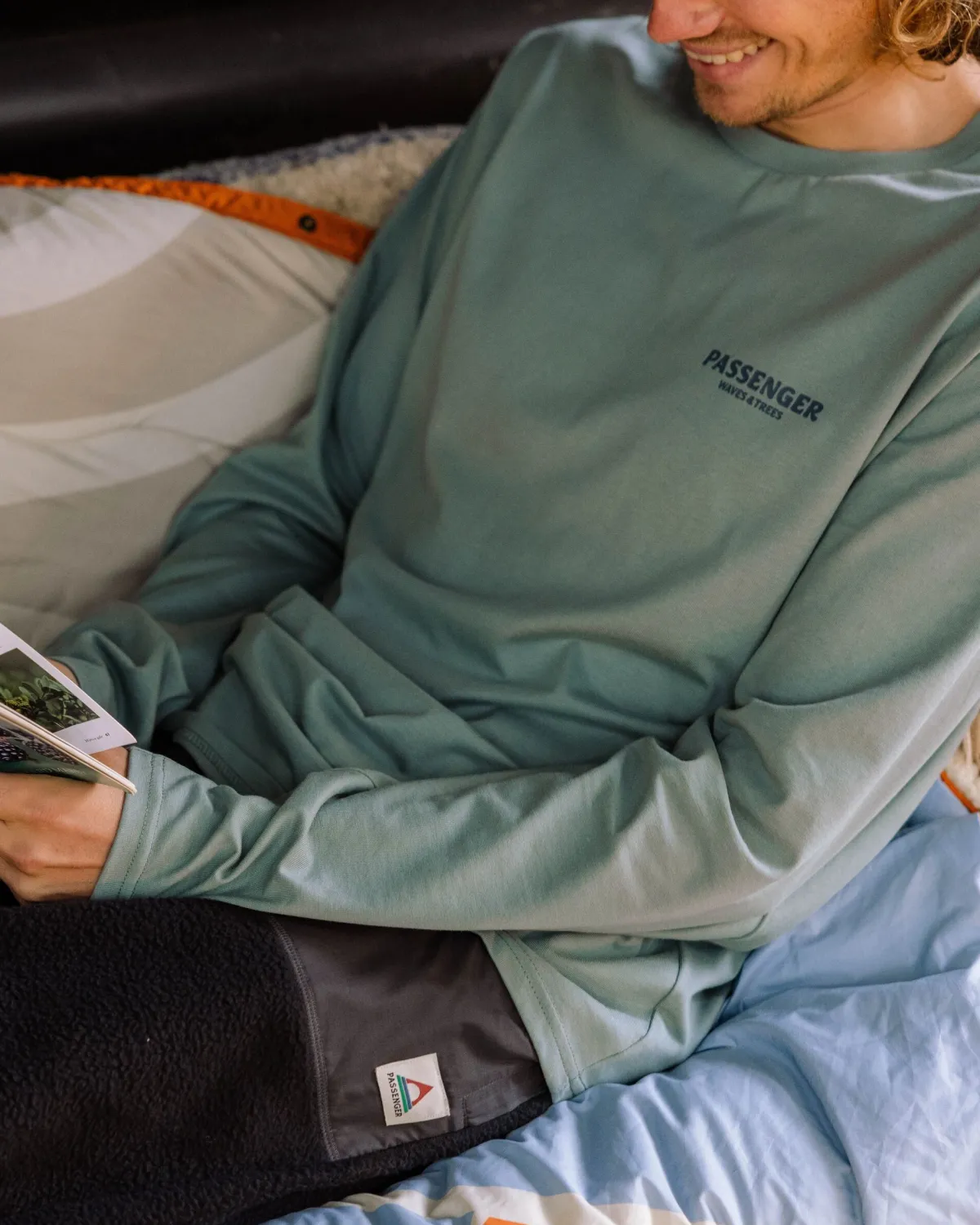 T-Shirts & Tank Tops|Passenger Waves u0026 Trees Organic Cotton Long Sleeve T-Shirt - Stormy Sea StormySea