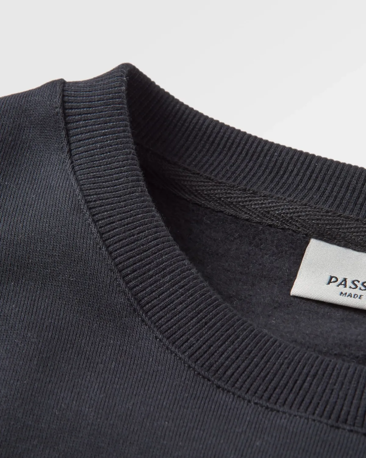 Sweatshirts|Hoodies & Sweatshirts|Passenger Yuca Organic Cotton Long Sleeve Sweatshirt - Black